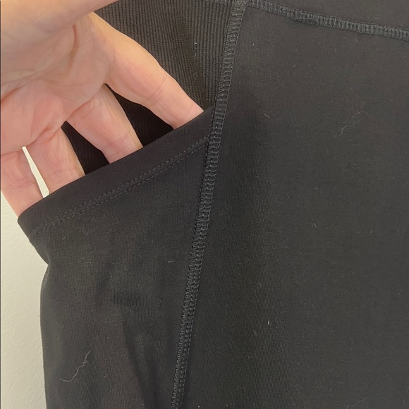 Calvin Klein Woman Black  Cropped Leggings Sz XXL - Picture 3 of 8